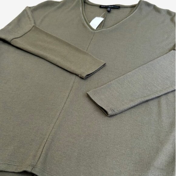 NWT White House Black Market Olive Green Oversized Dolman V Neck Sweater XS - Picture 7 of 10